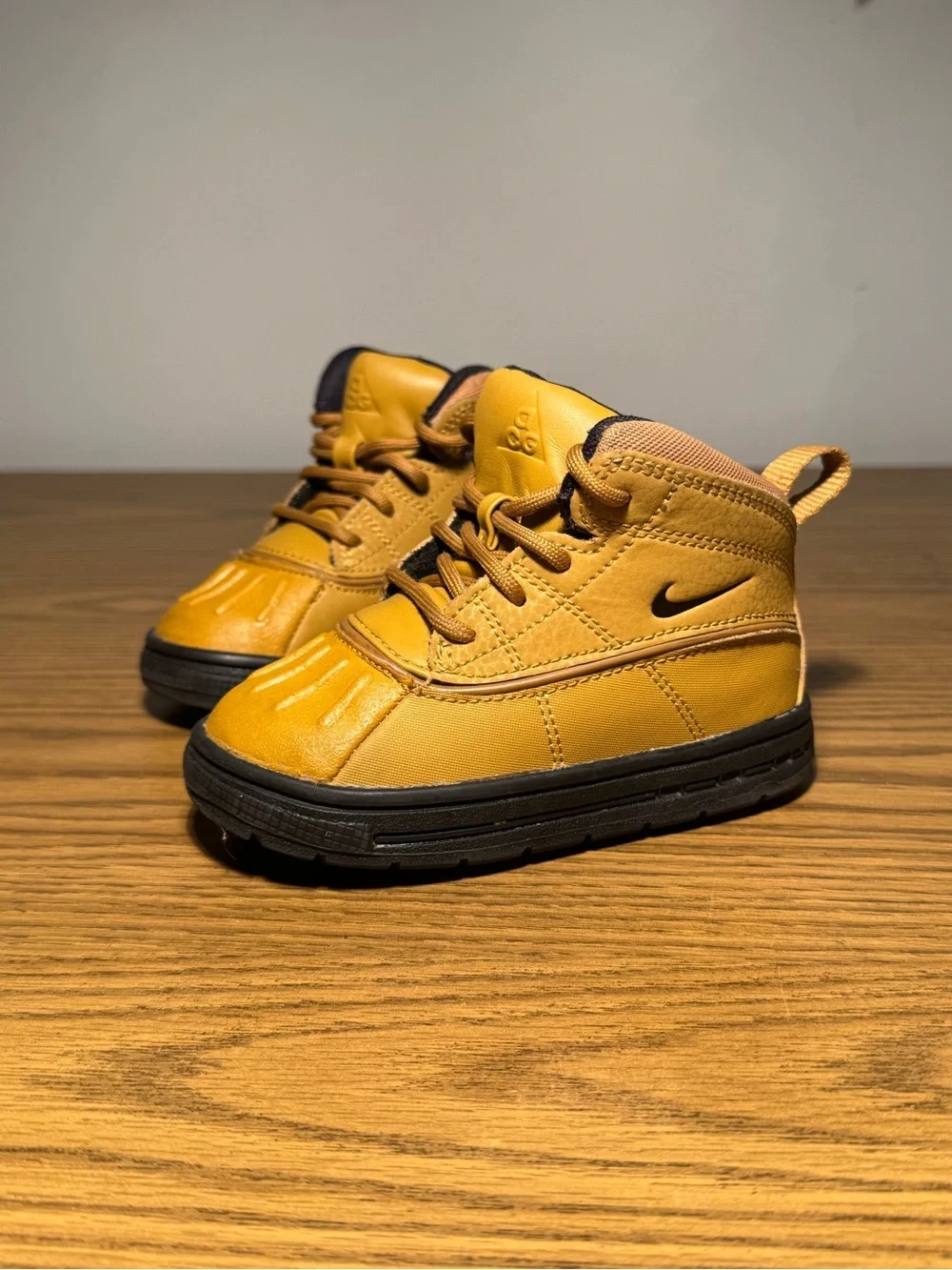 Nike Woodside 2 High TD 'Wheat' 7c   High-Top Sneaked